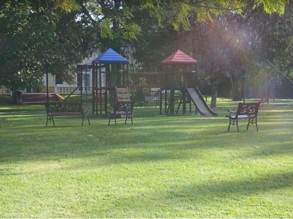 Howard Johnson By Wyndham Resort Pilar Pilar  Extérieur photo