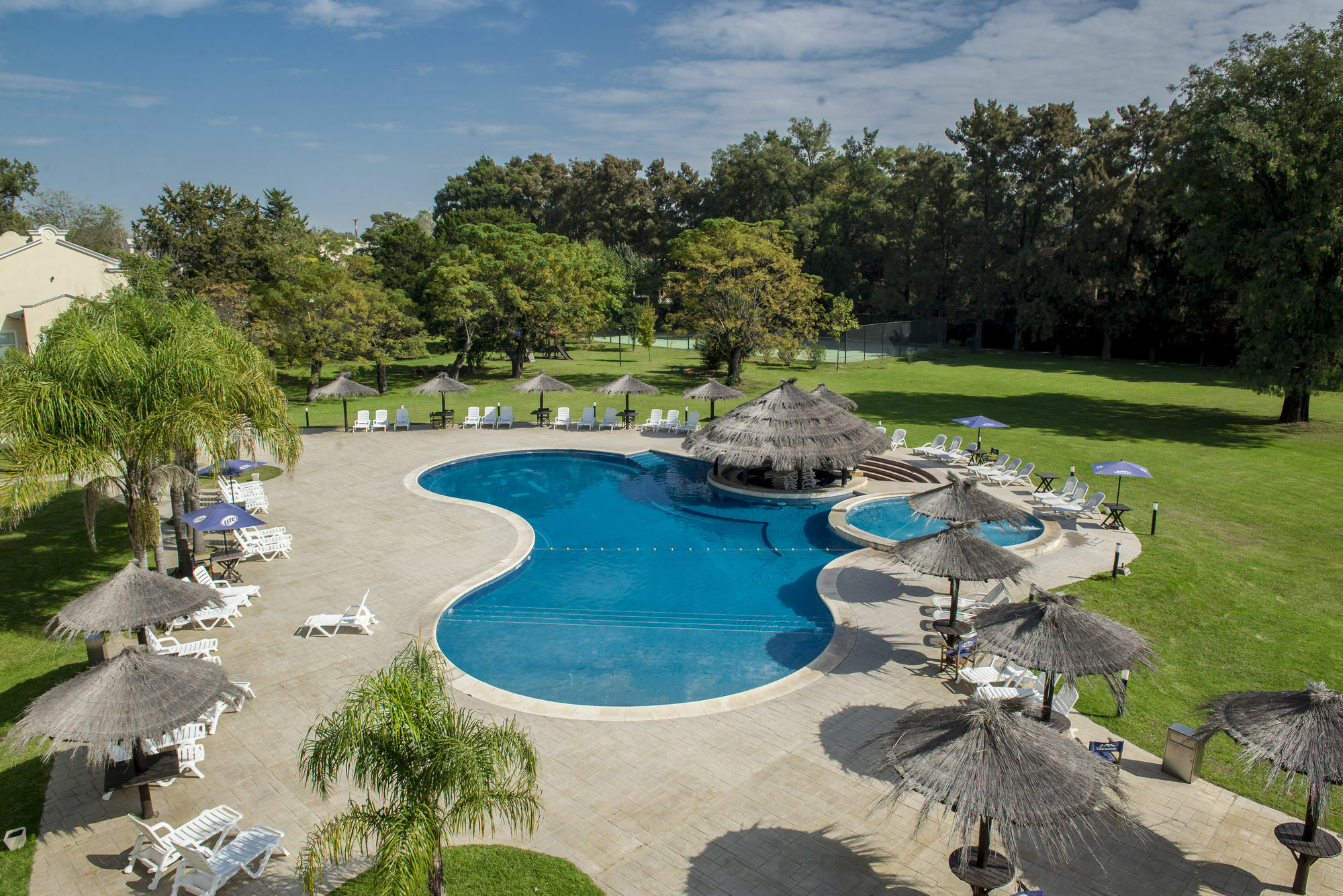 Howard Johnson By Wyndham Resort Pilar Pilar  Extérieur photo