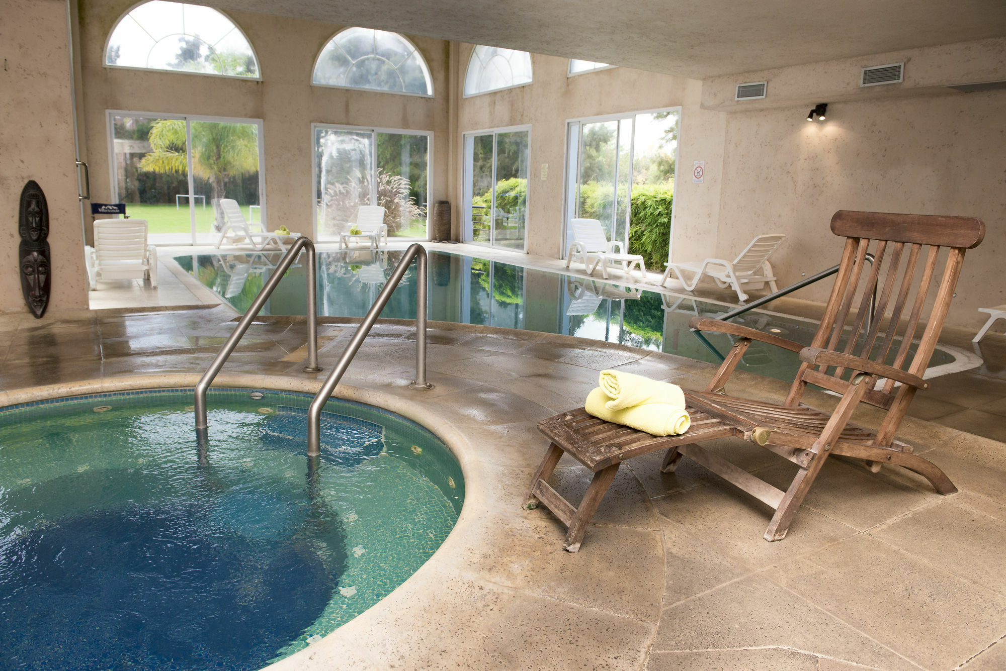 Howard Johnson By Wyndham Resort Pilar Pilar  Extérieur photo